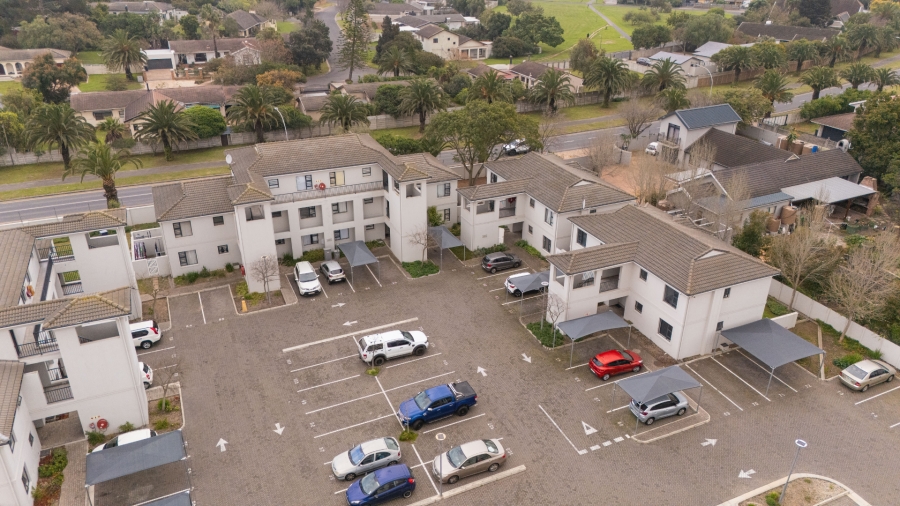 2 Bedroom Property for Sale in Schoongezicht Western Cape